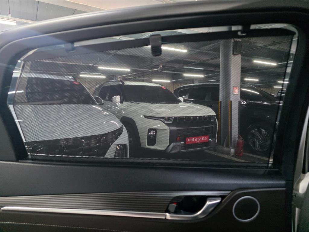 HYUNDAI Grandeur - Vista 11