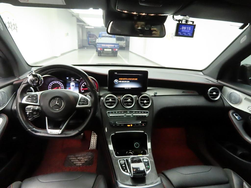 Mercedes Benz GLC Class - Vista 6