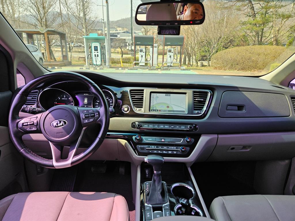 KIA Carnival 2019 Naranjo - Importación desde Corea - HF Imports Iquique - Foto 13