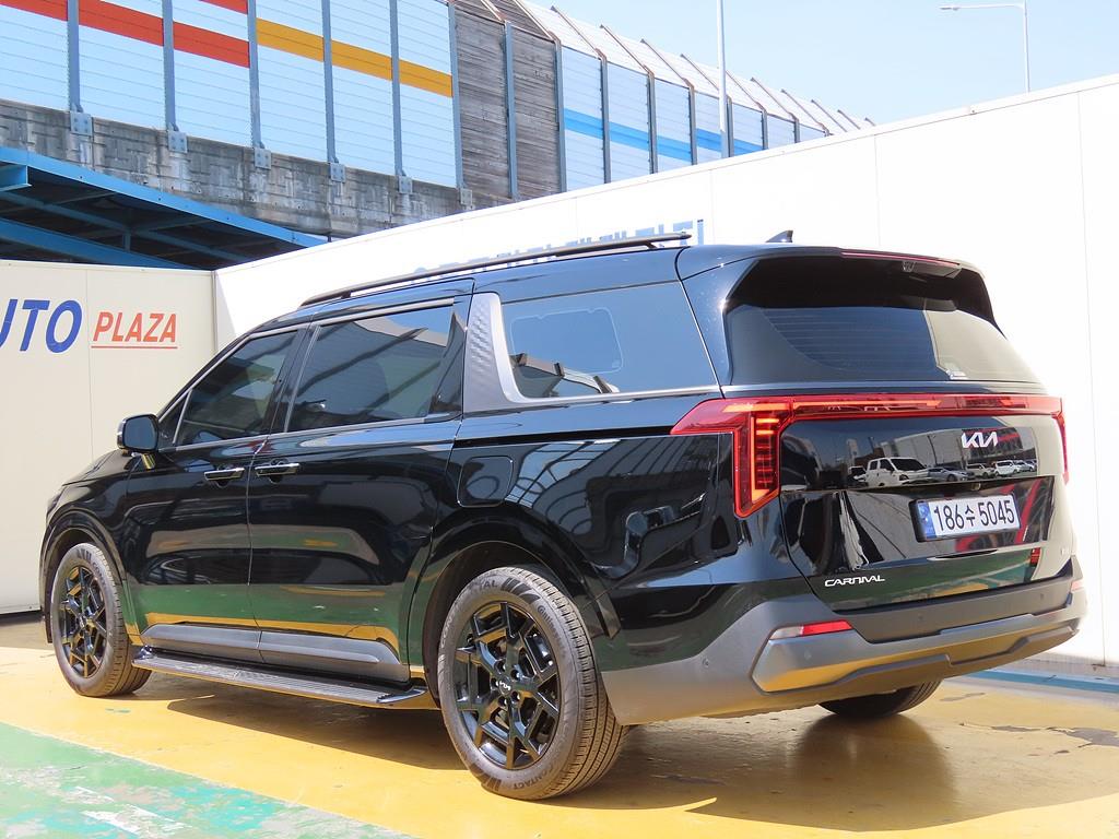KIA Carnival - Vista 3