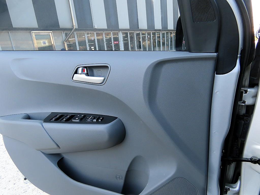 KIA Morning - Vista 11