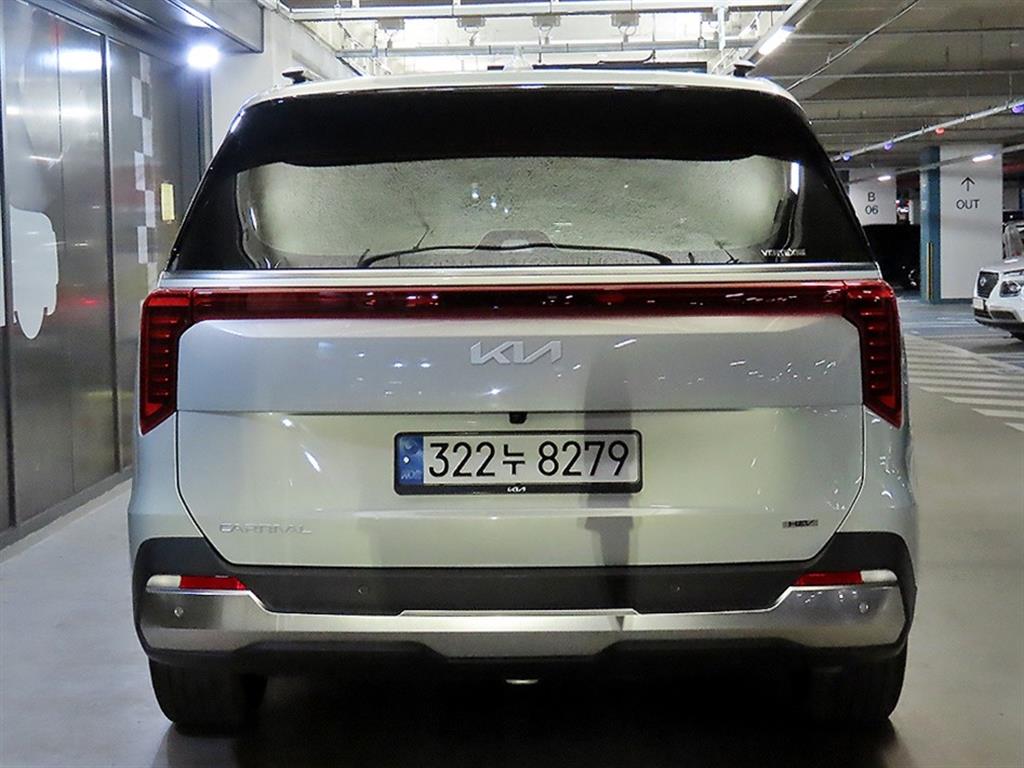 KIA Carnival - Vista 5