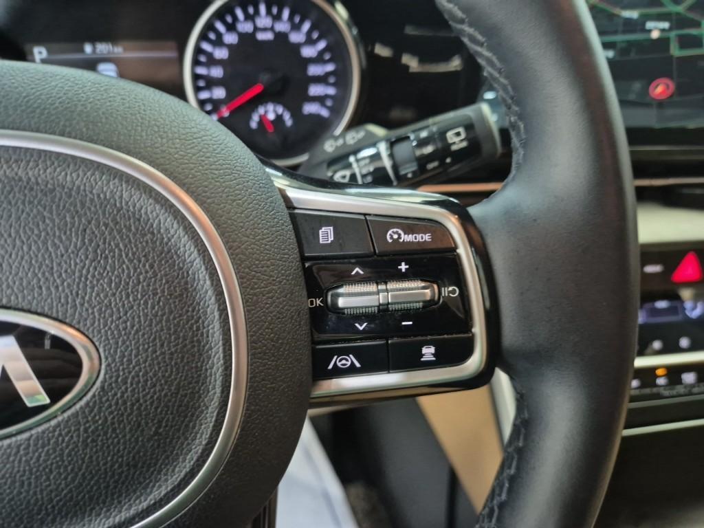 KIA Carnival - Vista 9