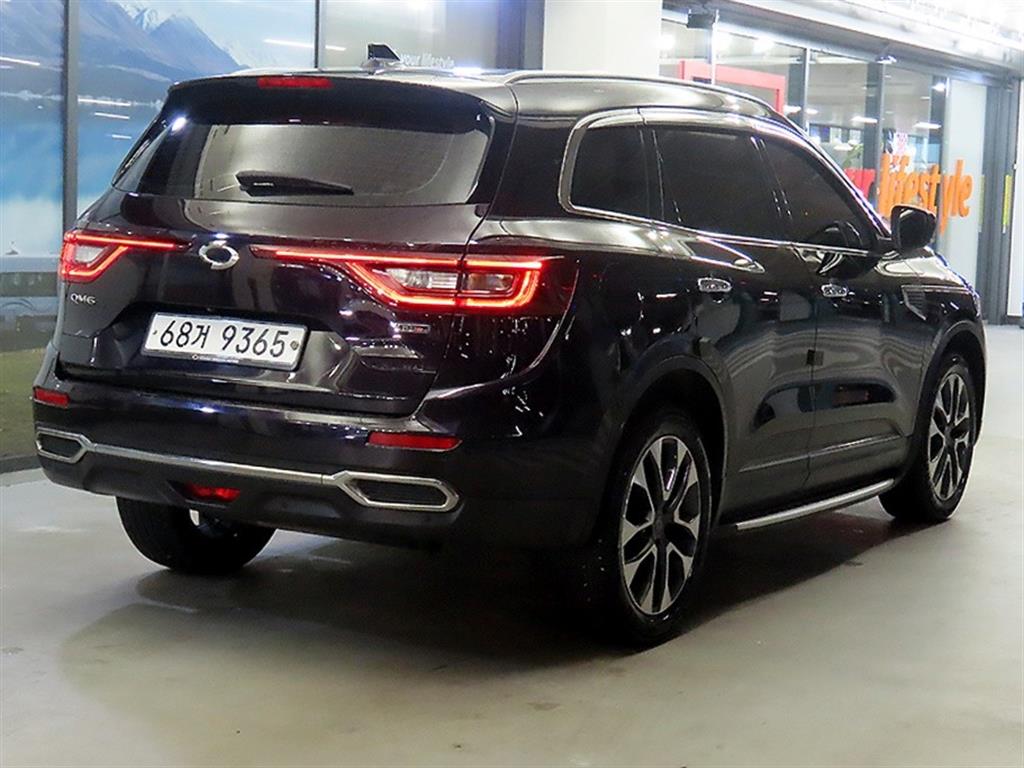 SAMSUNG QM6 - Vista 4