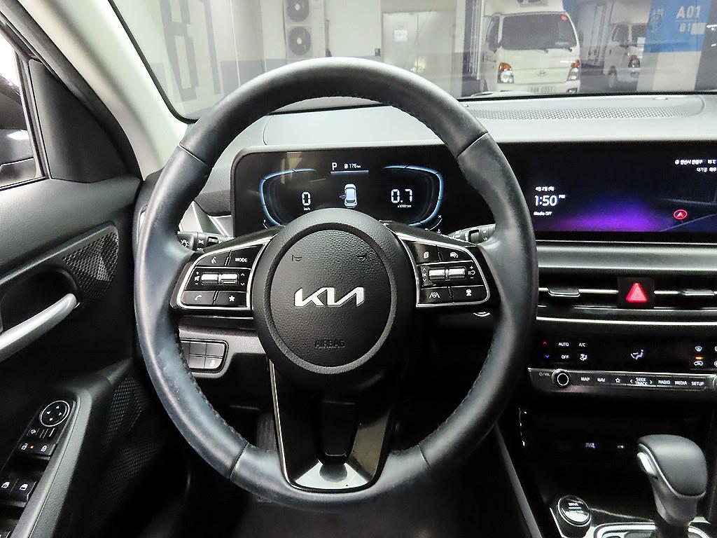 KIA Seltos - Vista 7