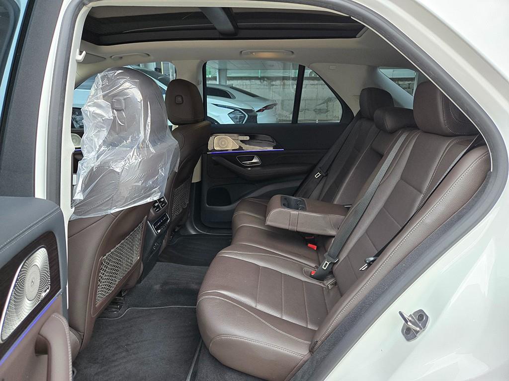 Mercedes Benz GLE Class - Vista 6