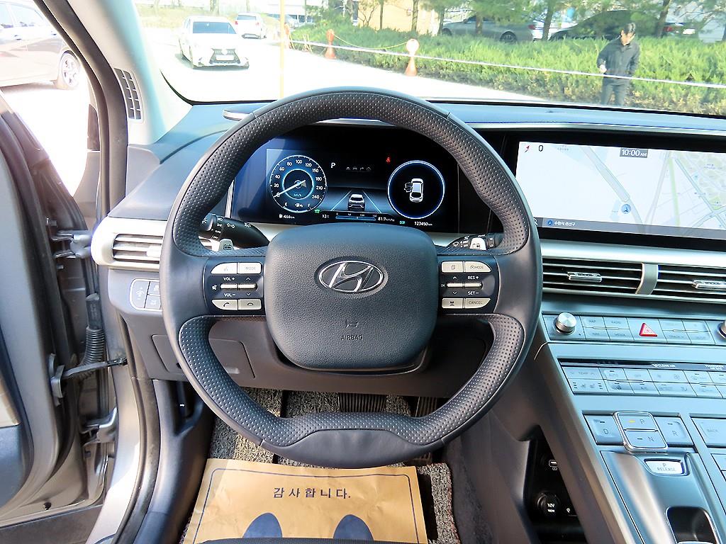 HYUNDAI Nexo - Vista 8