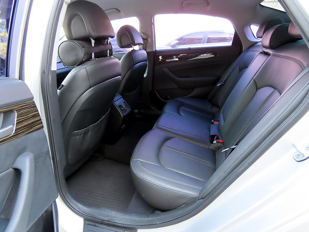 HYUNDAI Sonata - Vista 6