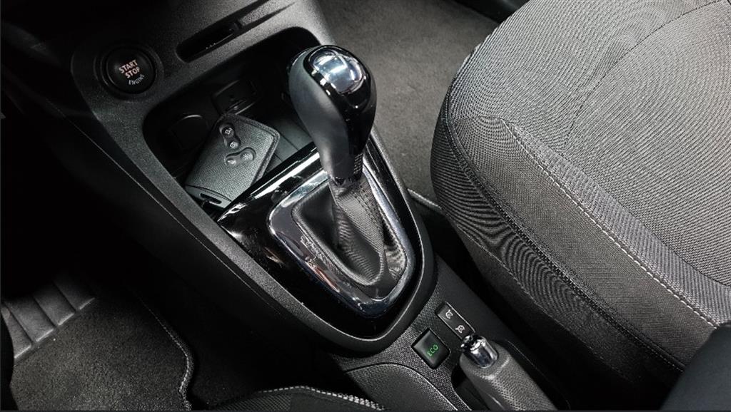 SAMSUNG QM3 - Vista 9