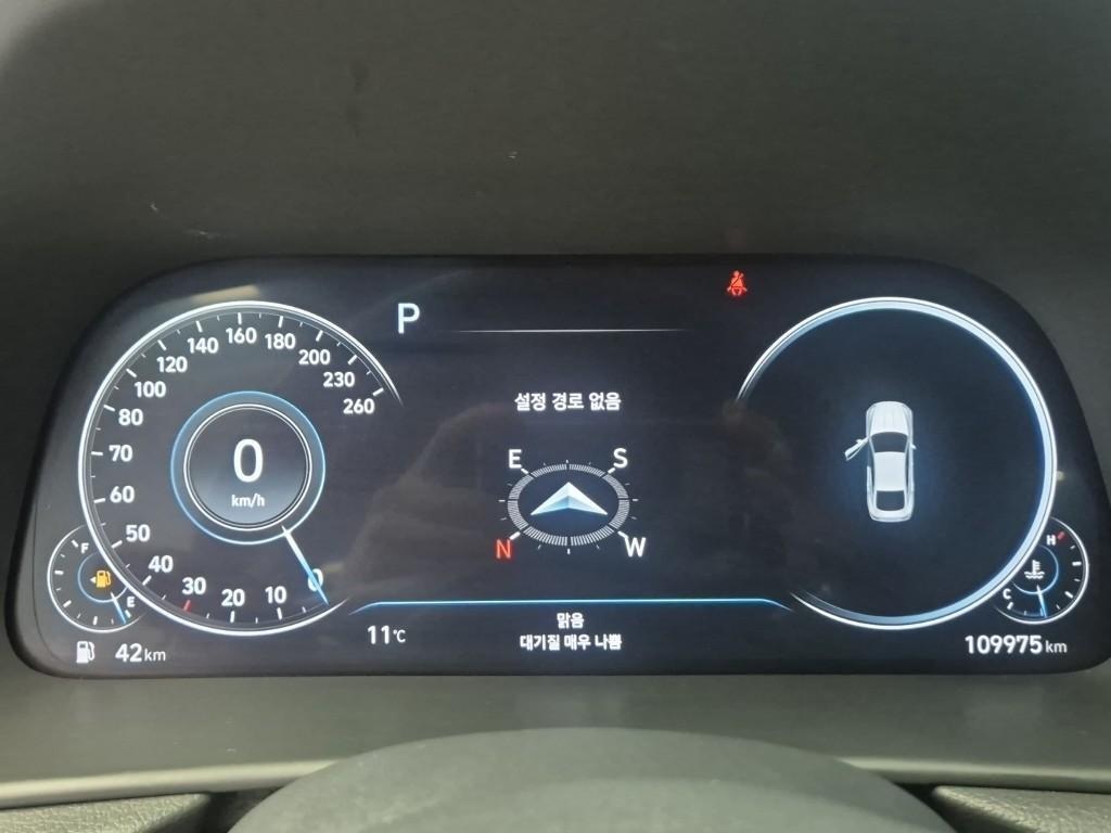 HYUNDAI Sonata - Vista 6