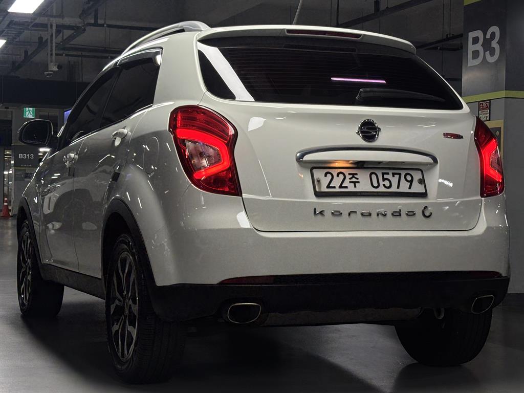 Ssangyong Korando - Vista 6