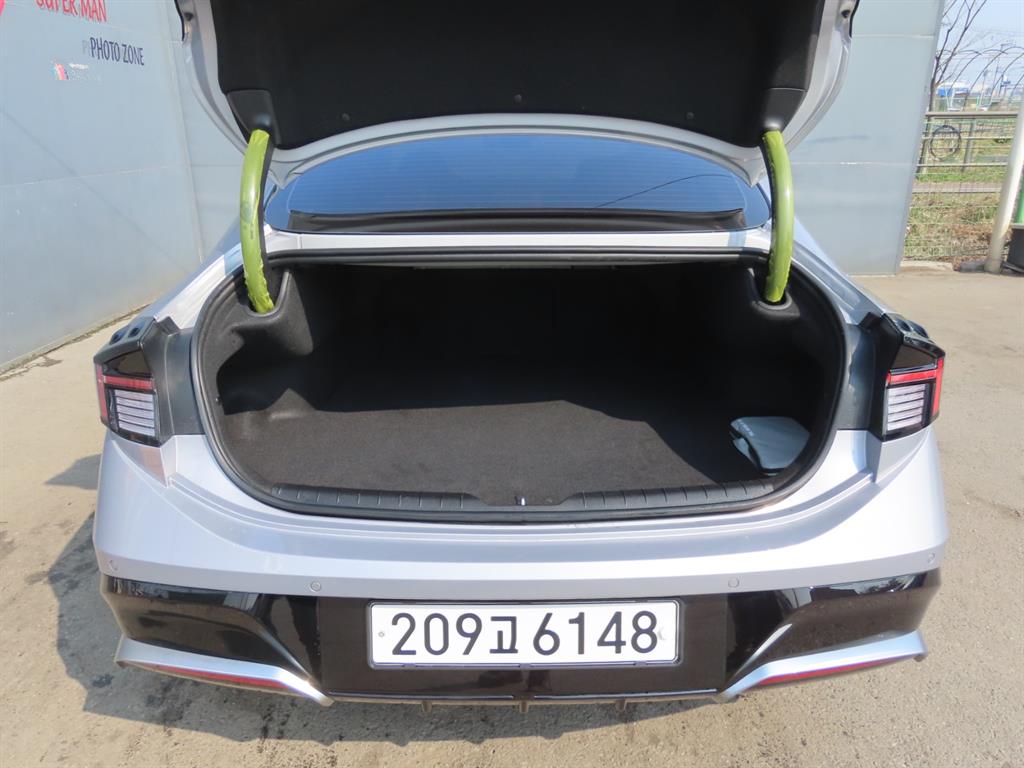 HYUNDAI Sonata - Vista 9