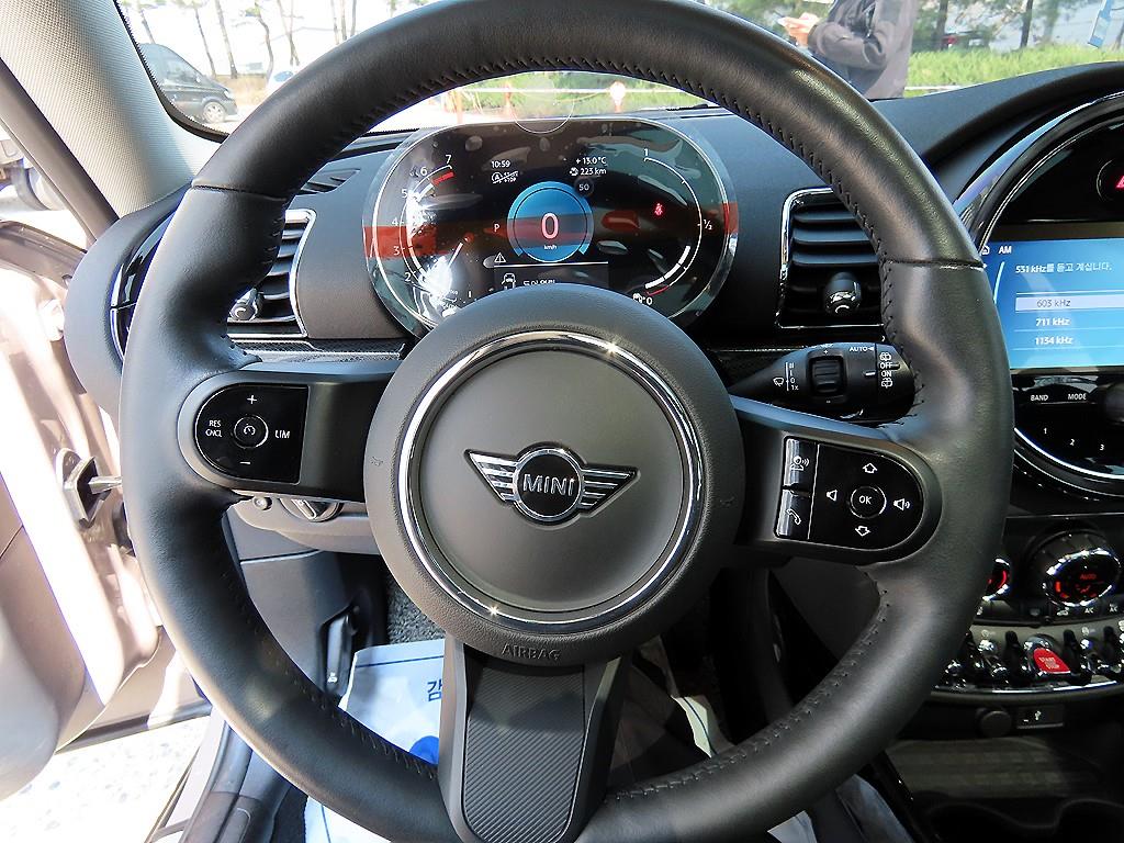 Mini Clubman - Vista 8