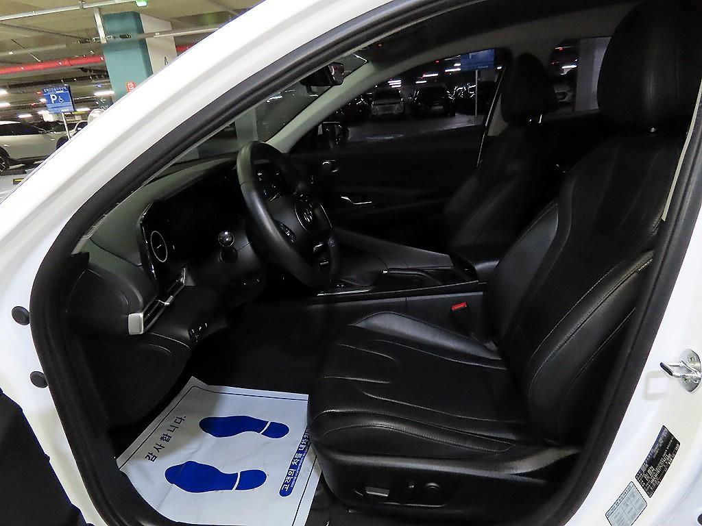 HYUNDAI Avante - Vista 6