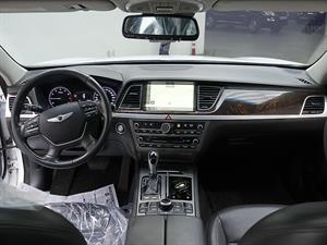 HYUNDAI Genesis - Vista 10