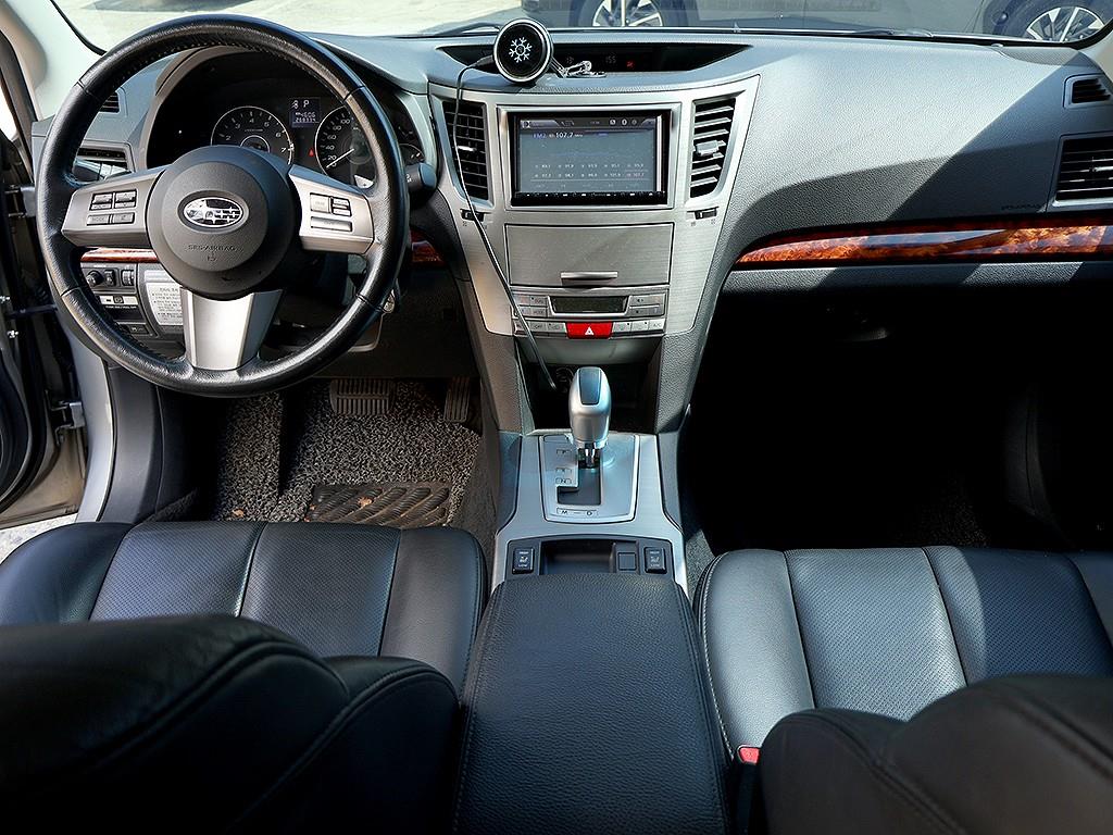 Subaru Outback - Vista 9