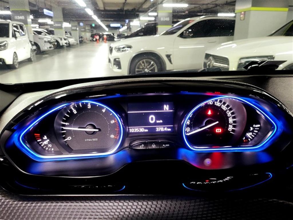 Peugeot 2008 - Vista 12