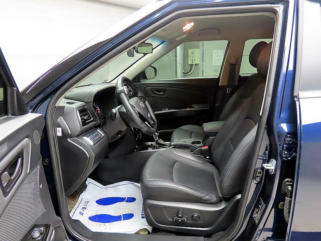 Ssangyong Tivoli - Vista 5