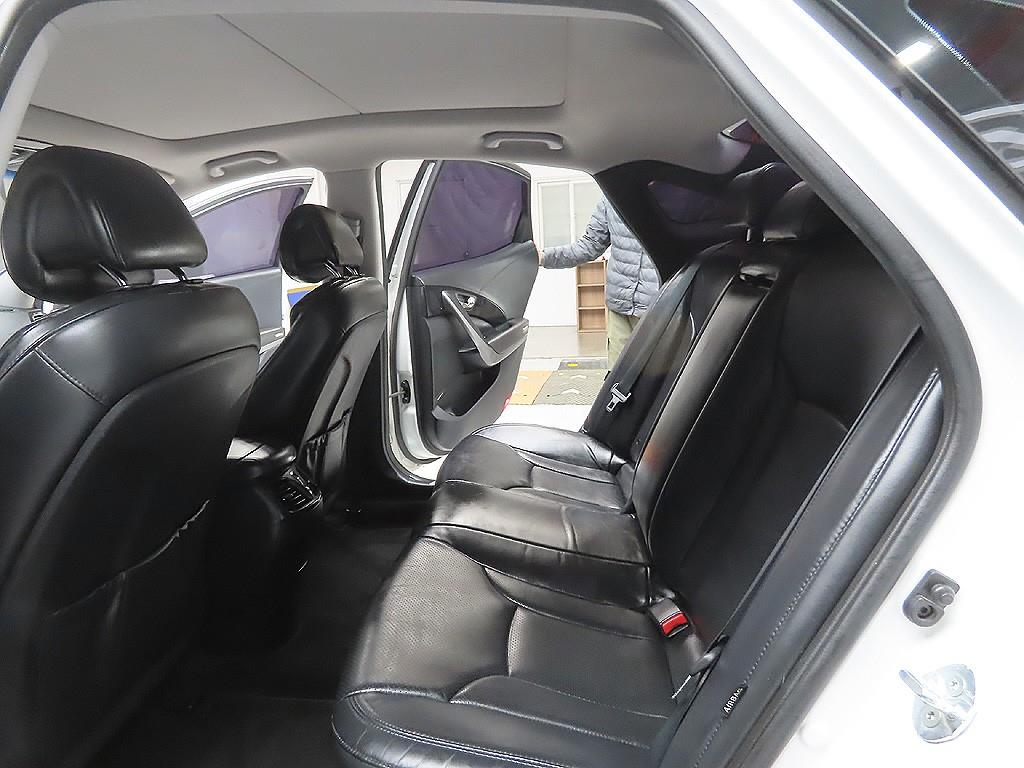 HYUNDAI Grandeur 2015 Blanco - Importación desde Corea - HF Imports Iquique - Foto 9