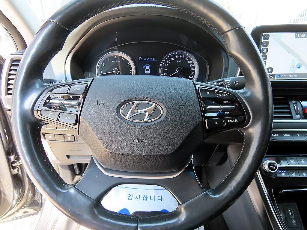 HYUNDAI Grandeur - Vista 8