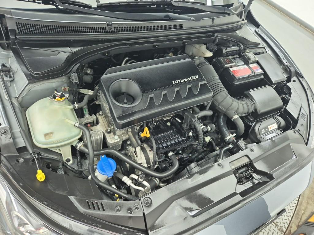 HYUNDAI Veloster - Vista 6