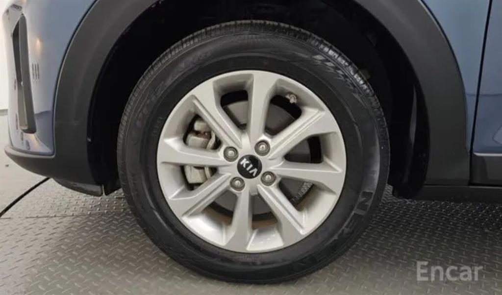 KIA Stonic - Vista 5