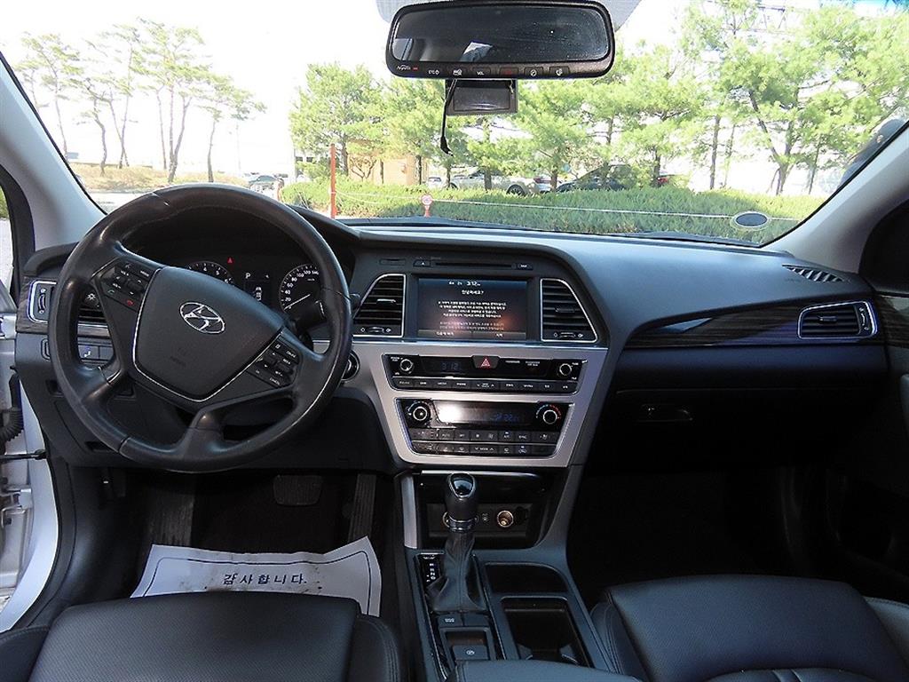 HYUNDAI Sonata - Vista 7