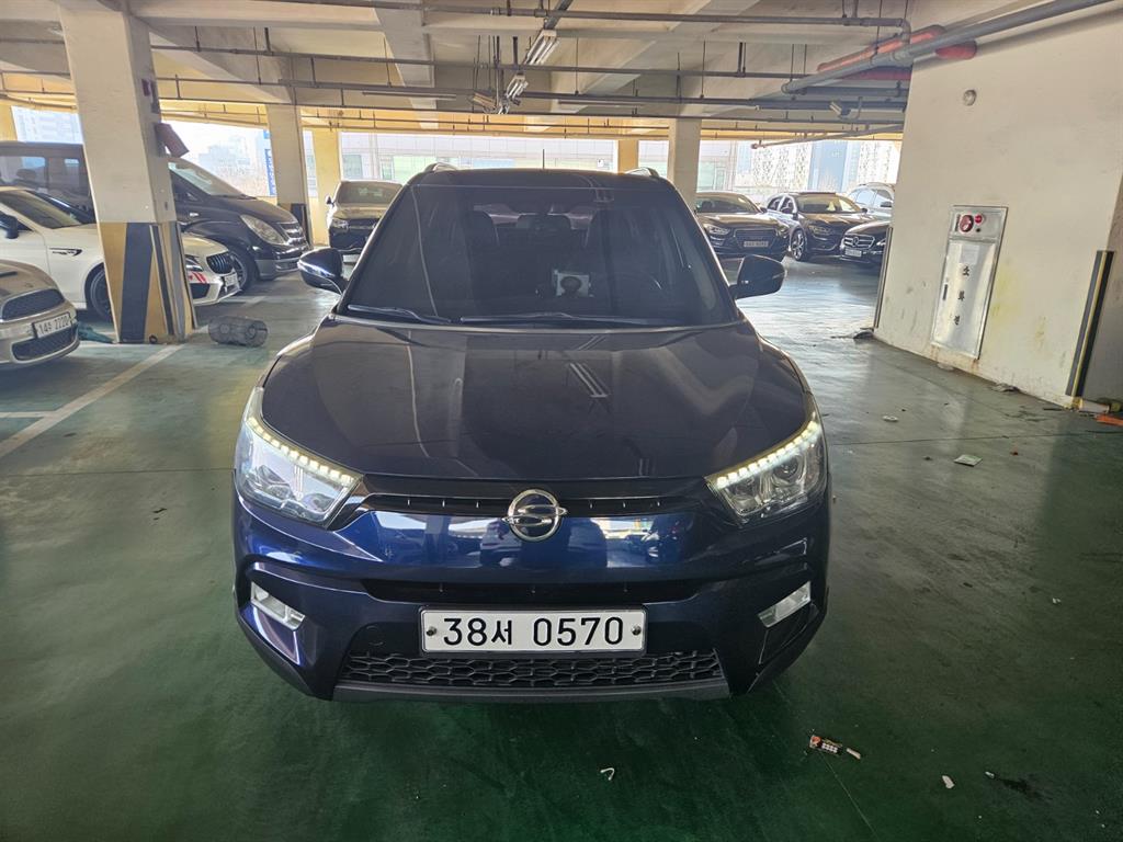 Ssangyong Tivoli - Vista 2