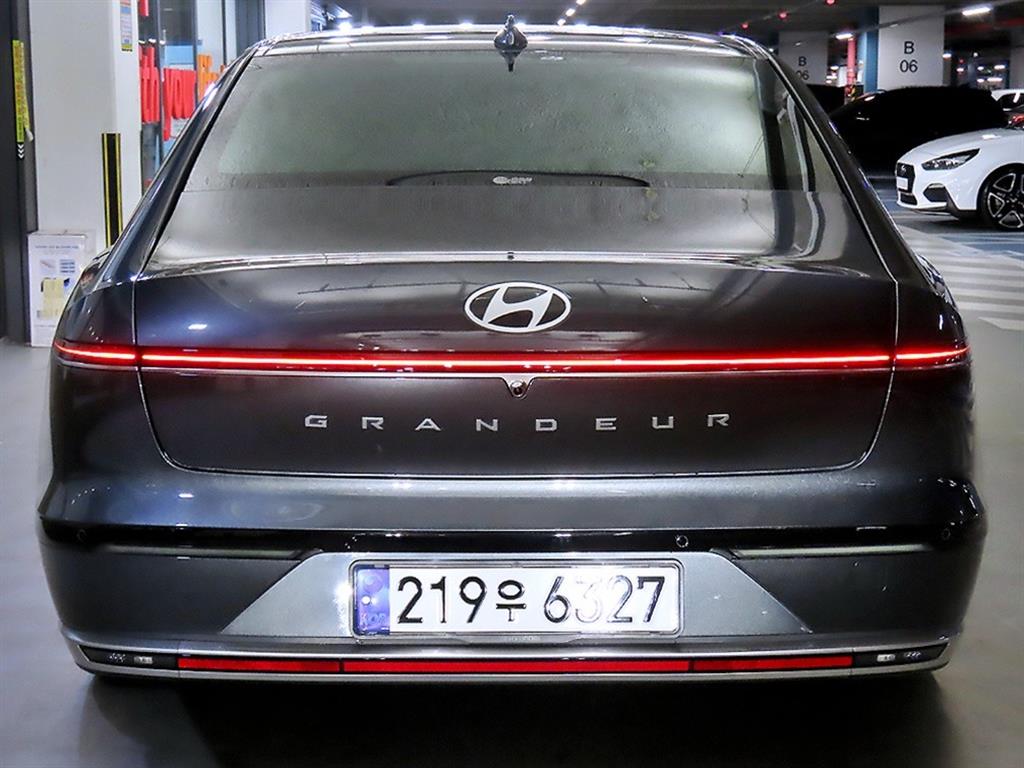 HYUNDAI Grandeur - Vista 5