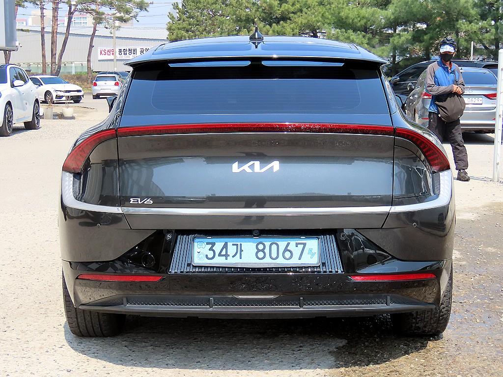 KIA EV6 - Vista 4