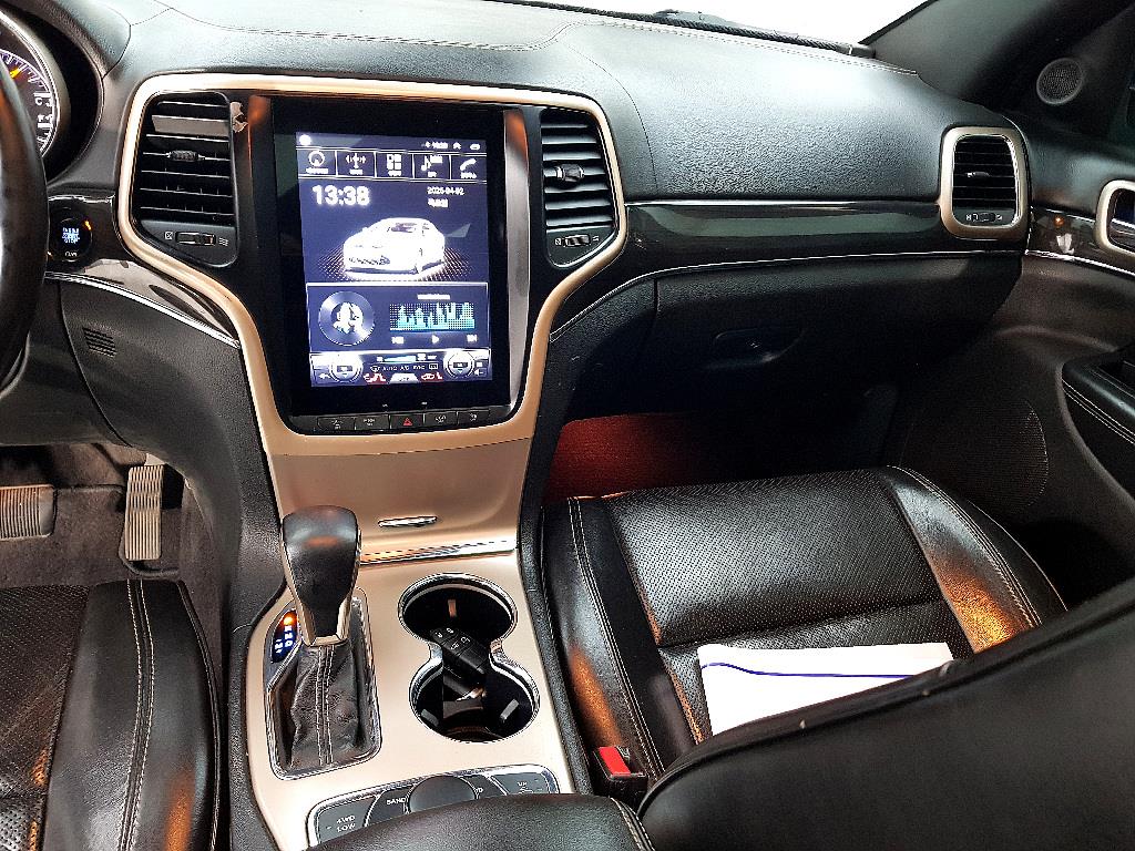 Jeep Cherokee - Vista 10