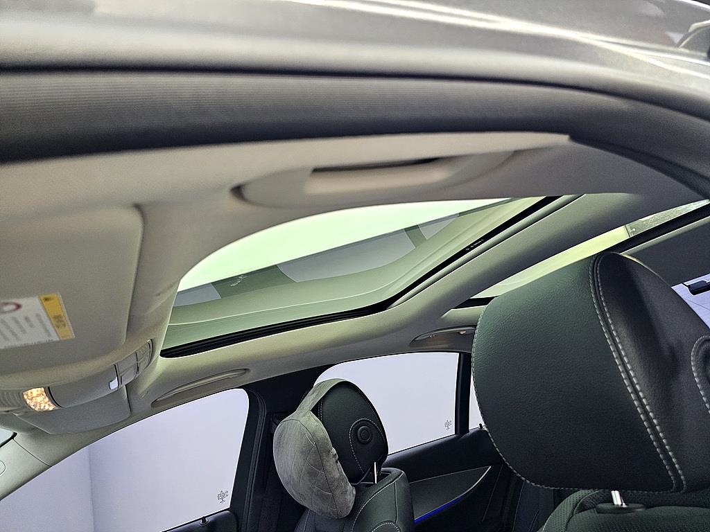 Mercedes Benz E class - Vista 12