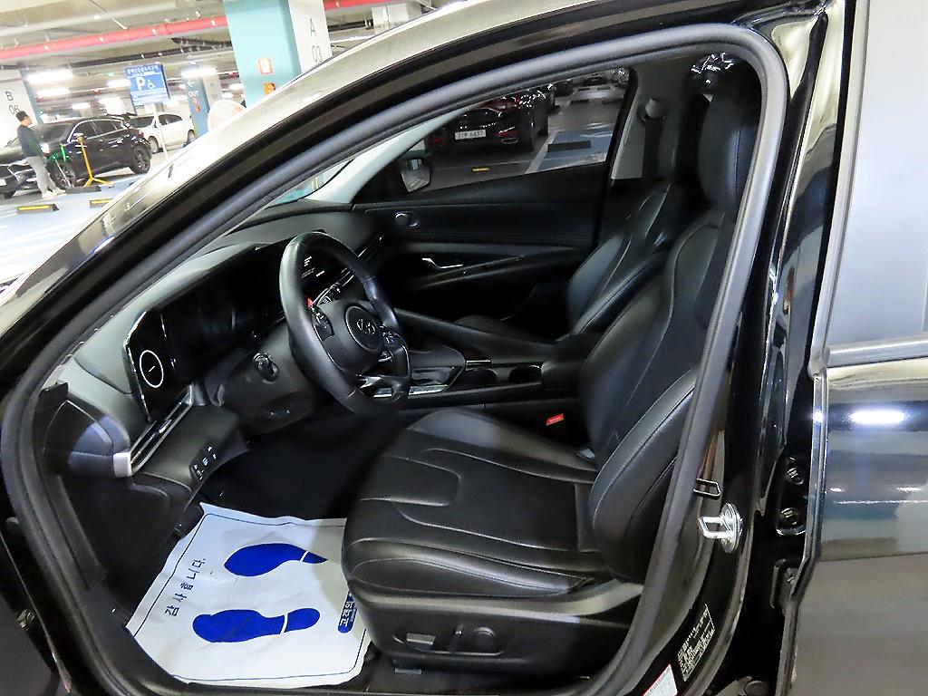 HYUNDAI Avante - Vista 6