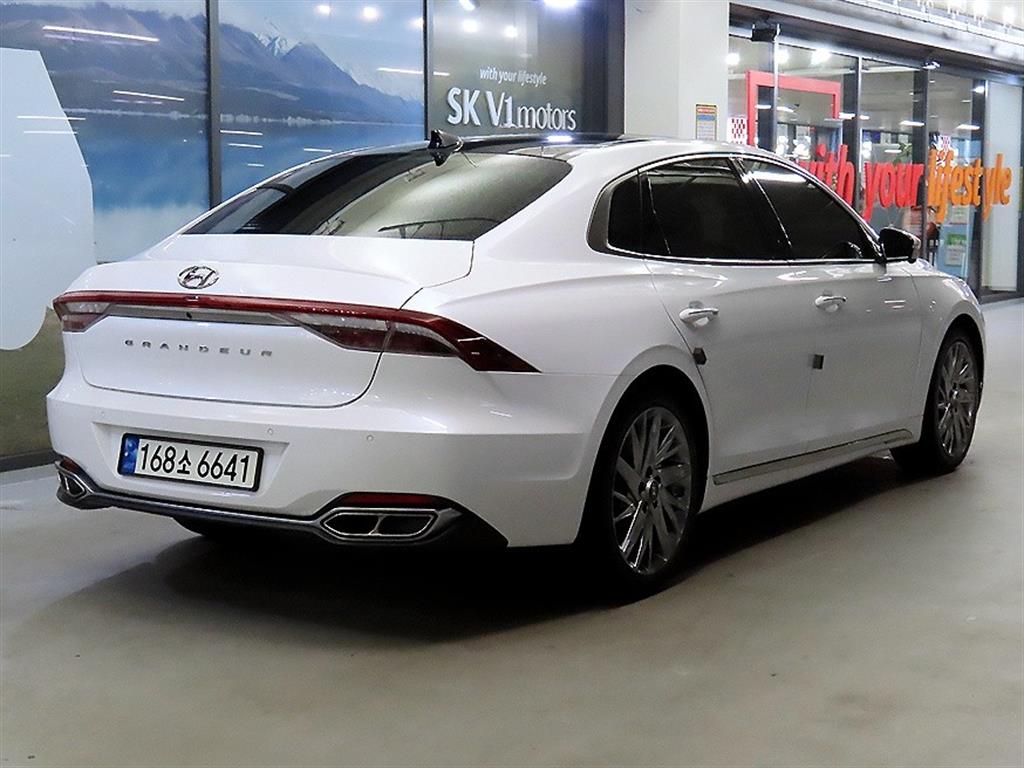 HYUNDAI Grandeur - Vista 4