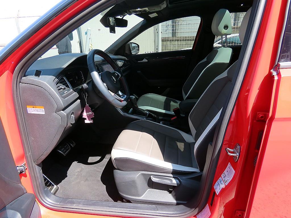 Volkswagen T-Roc - Vista 5