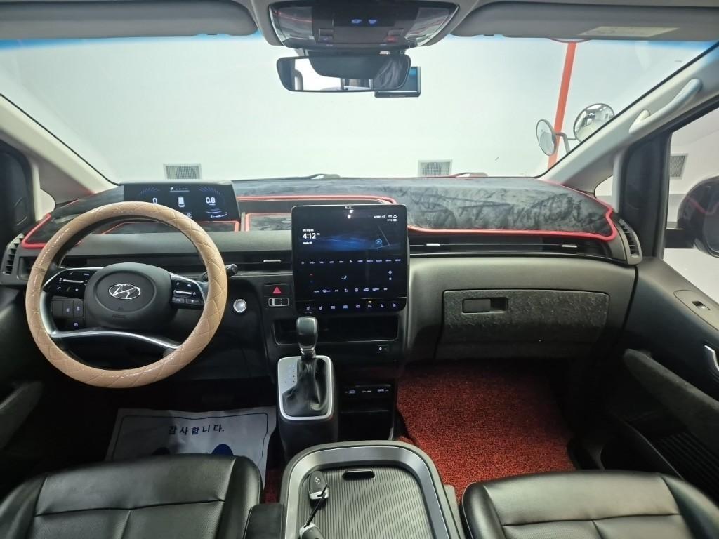 HYUNDAI Staria - Vista 7