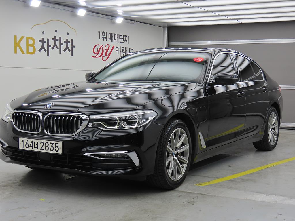 BMW 5 Series 2020 Negro - Importación desde Corea - HF Imports Iquique - Foto 1