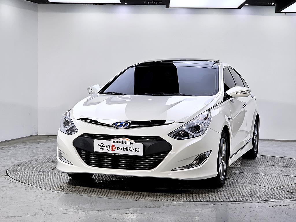 HYUNDAI Sonata - Vista 2