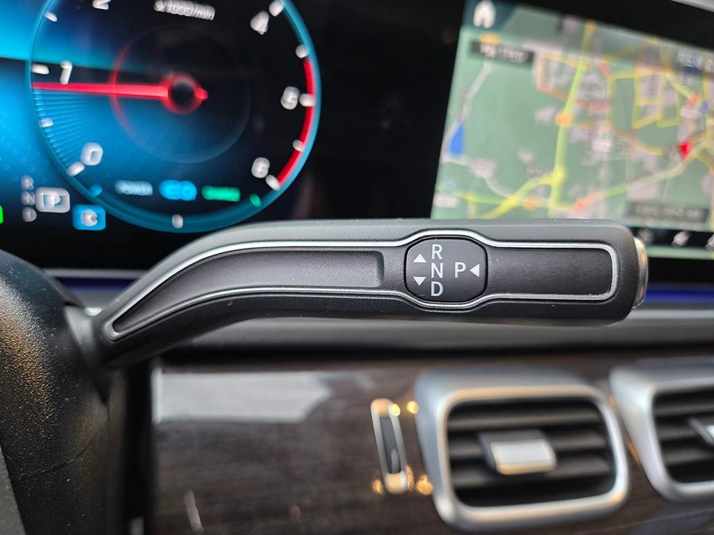 Mercedes Benz GLE Class - Vista 11