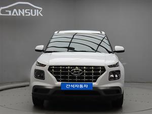 HYUNDAI Venue - Vista 2