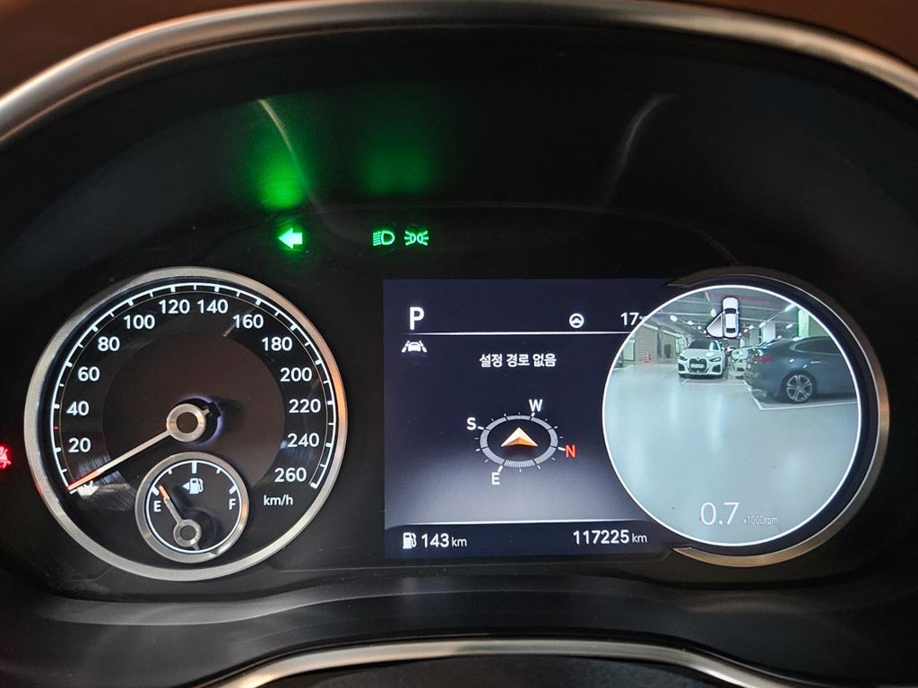 Genesis G80 - Vista 9