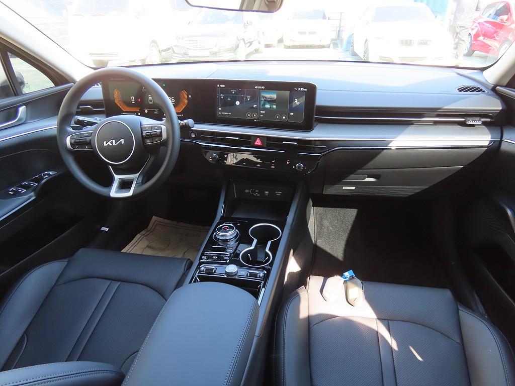 KIA K5 - Vista 5