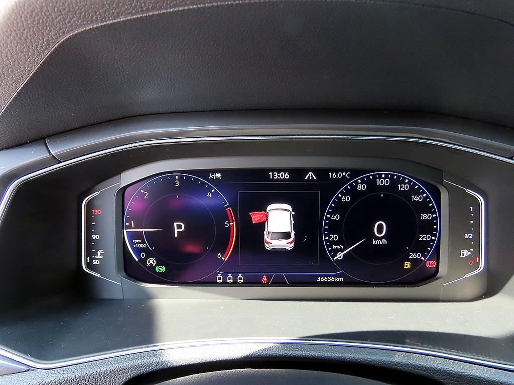 Volkswagen T-Roc - Vista 9