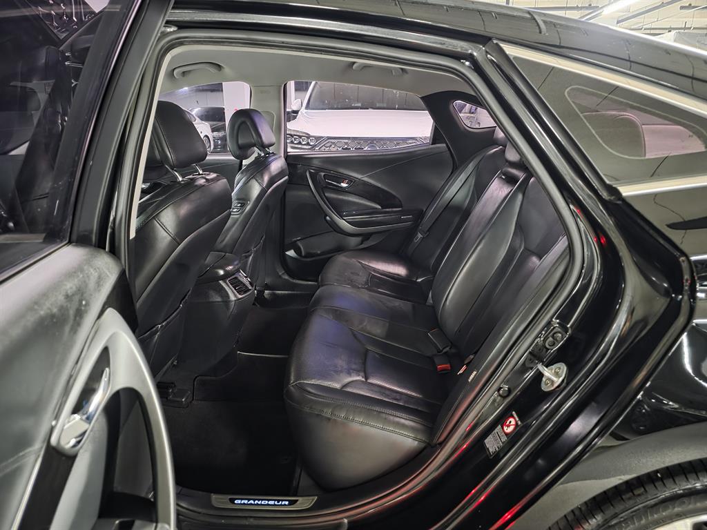 HYUNDAI Grandeur - Vista 8