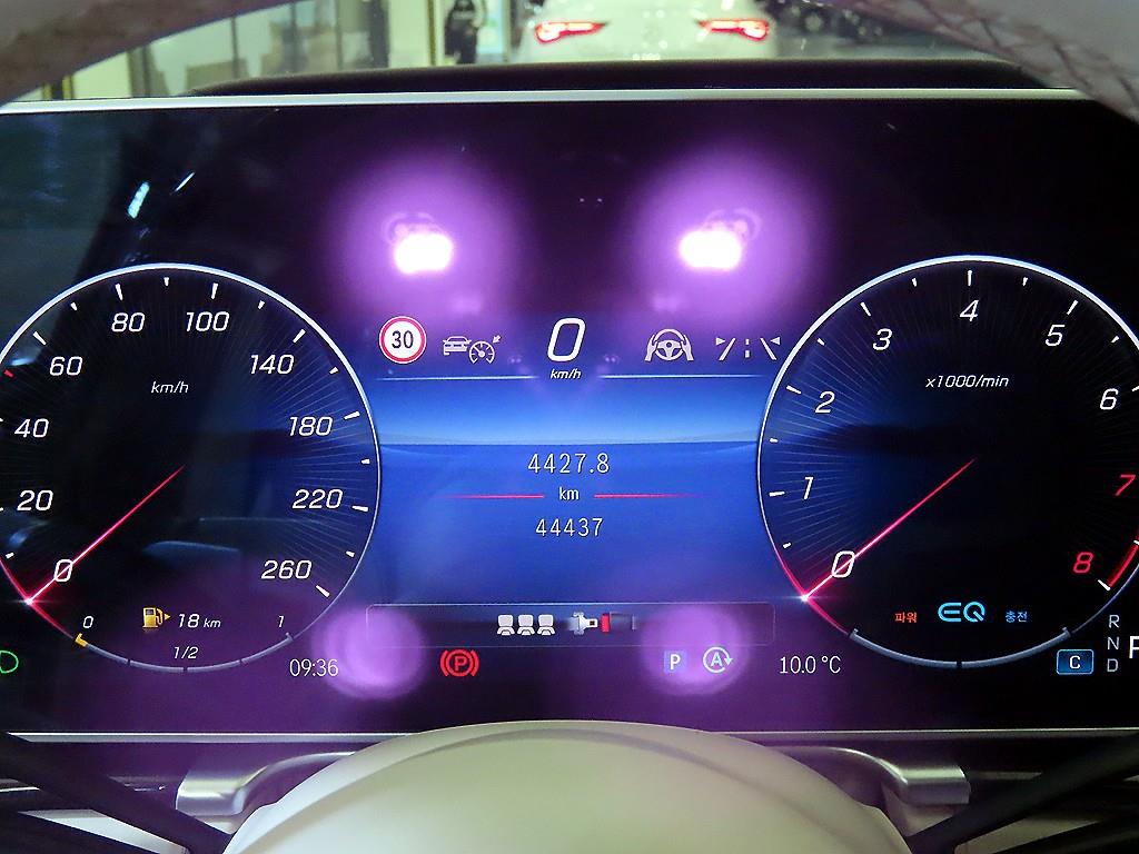 Mercedes Benz S Class - Vista 10