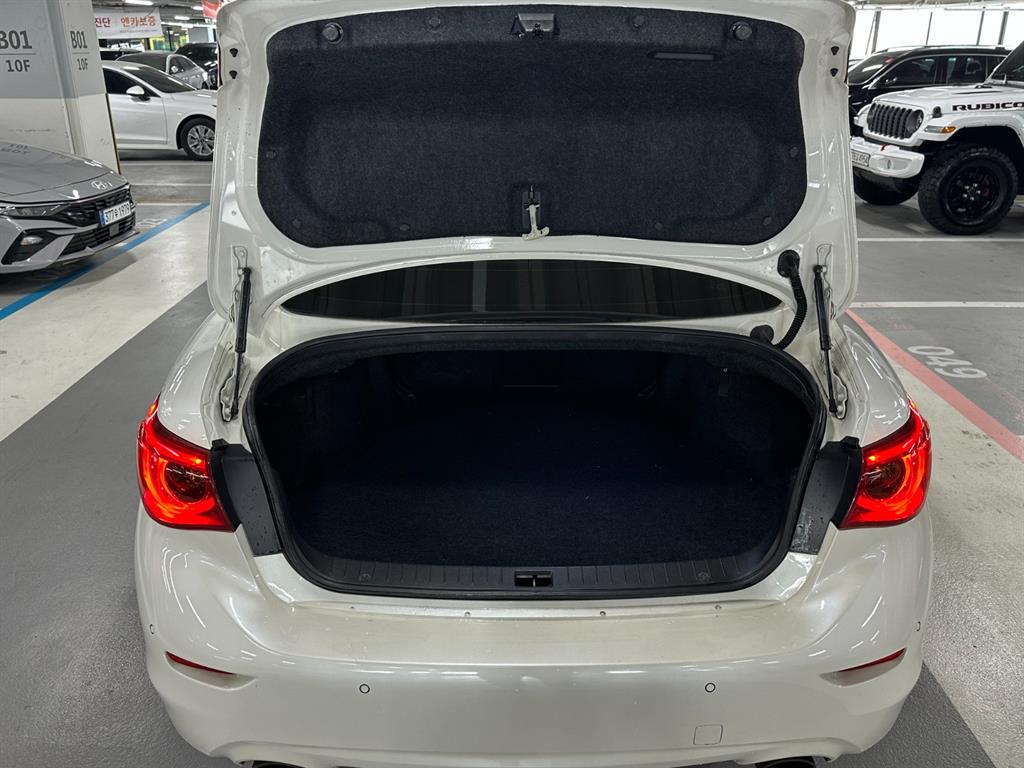 Infiniti Q 2016 Blanco - Importación desde Corea - HF Imports Iquique - Foto 19