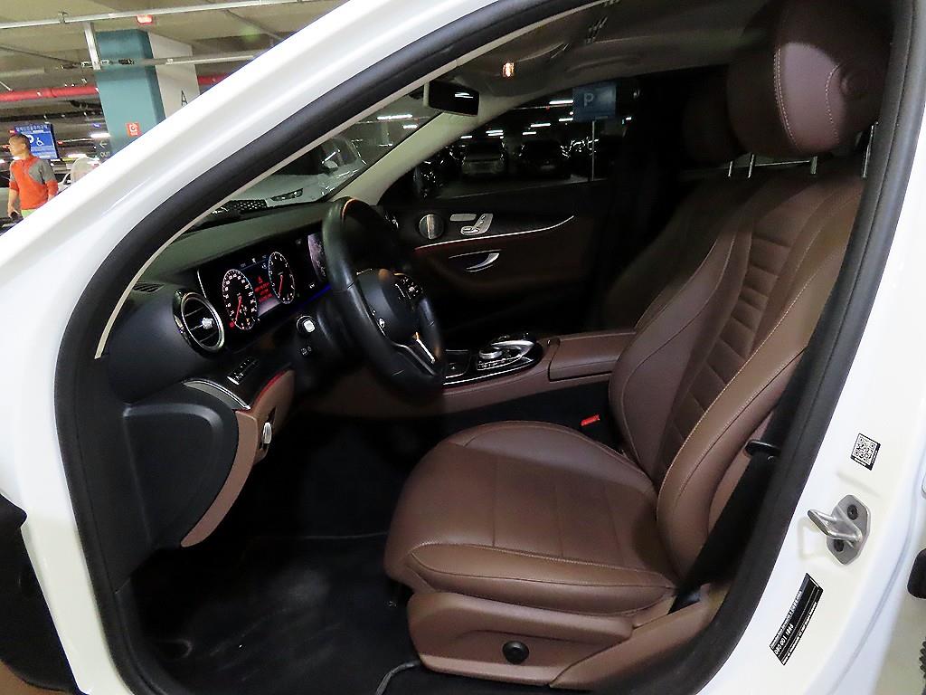 Mercedes Benz E class - Vista 6