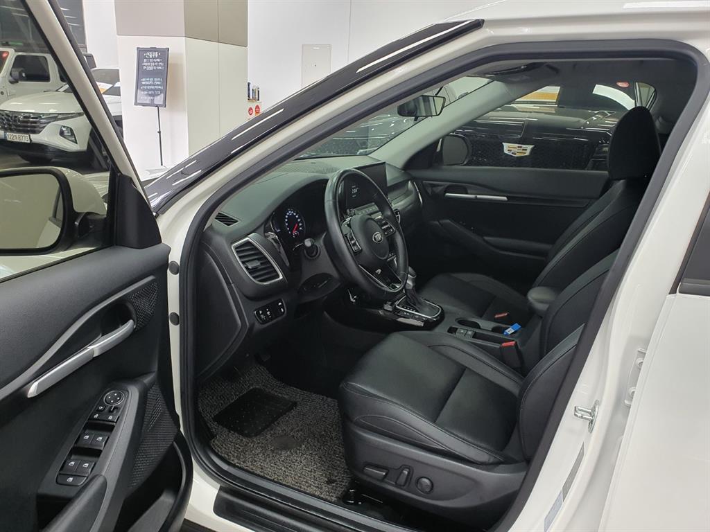 KIA Seltos - Vista 7