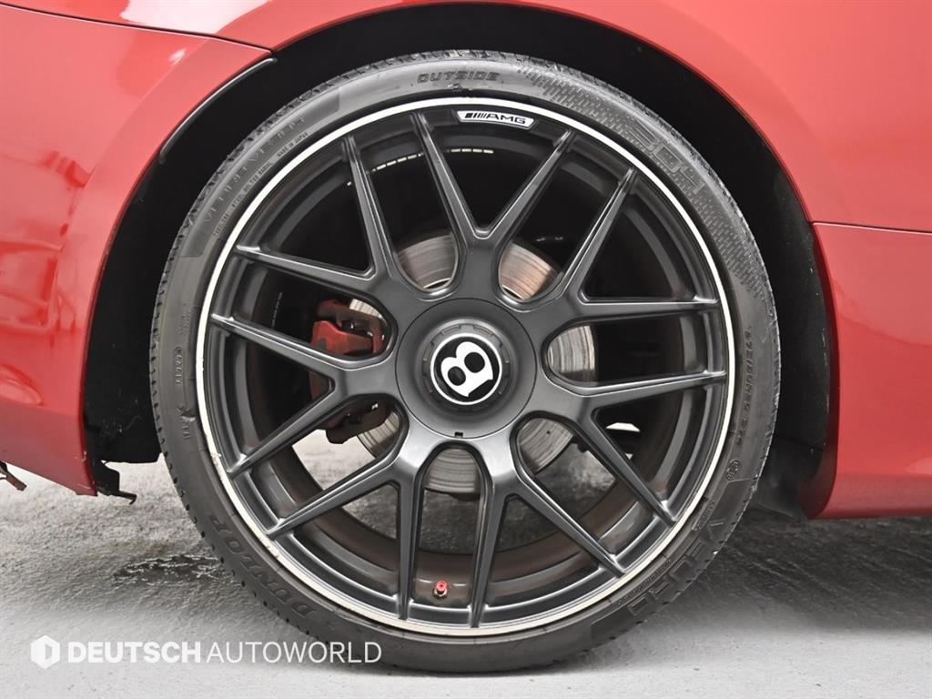 Mercedes Benz E class - Vista 5