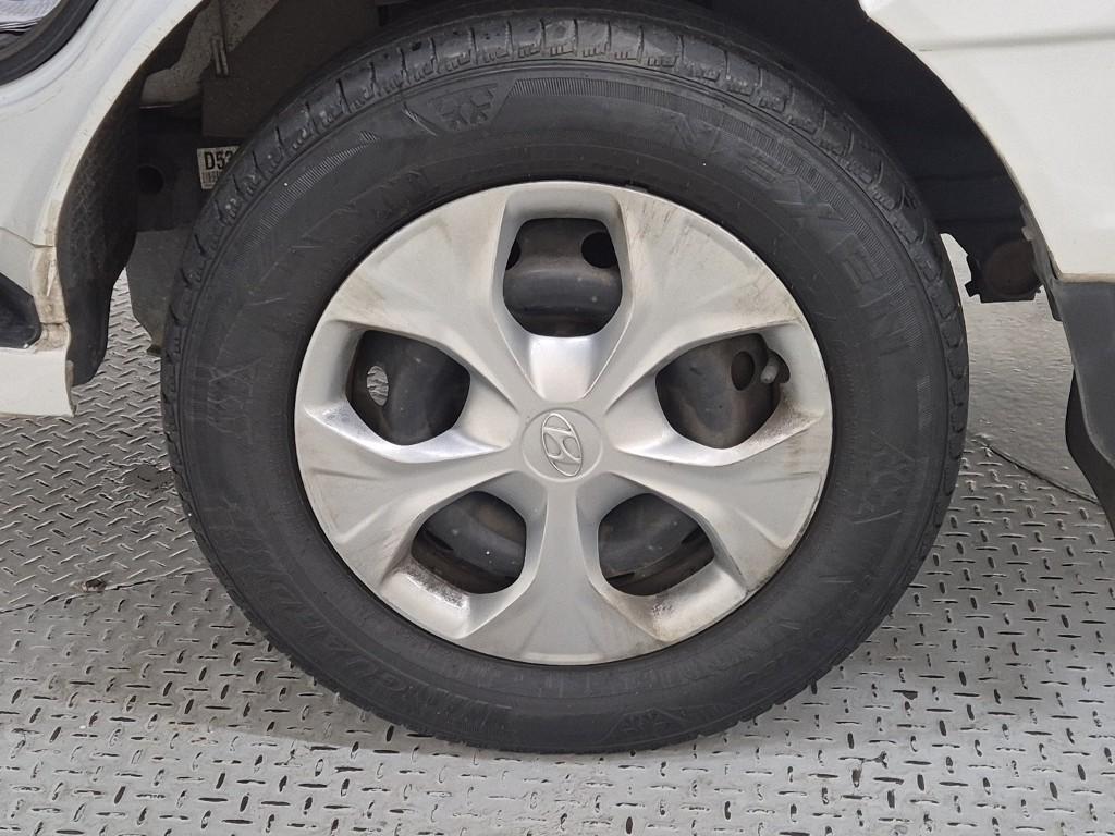 Small Truck Normal Box(Low Deck) 2022 Blanco - Importación desde Corea - HF Imports Iquique - Foto 15